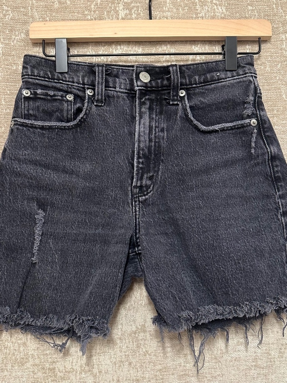 Abercrombie & Fitch Black mom high rise Jean Shorts size 0/25
